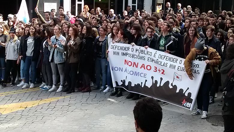 2016 04 13 MobilizacionEstudantil_Ourense_10.jpg